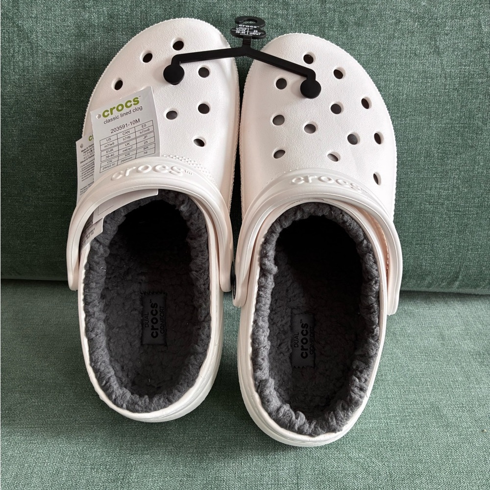 CROCS White Clogs with Gray Fur Lining